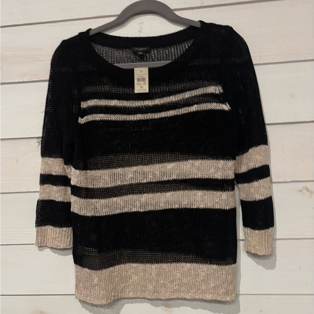 Ann Taylor NWT Black and Cream Striped Sweater in size Medium